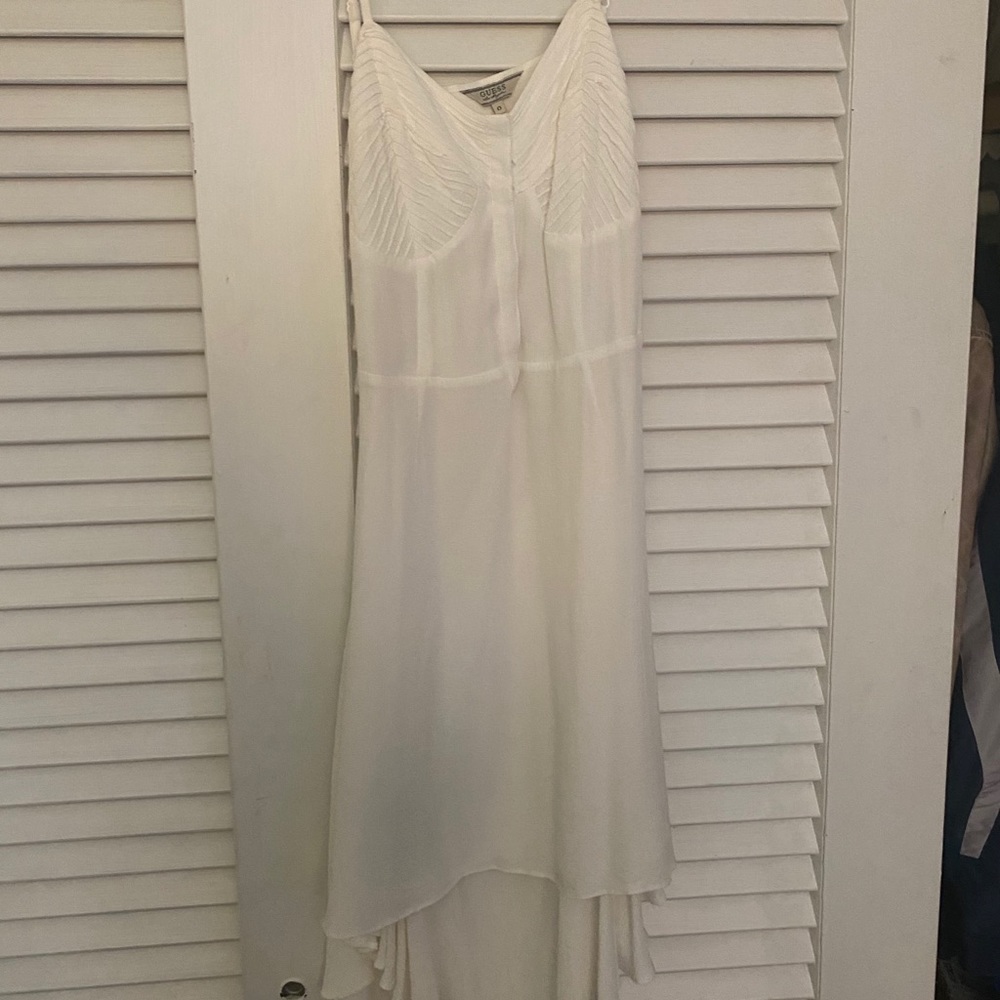 White high-low dress with peep hole in back